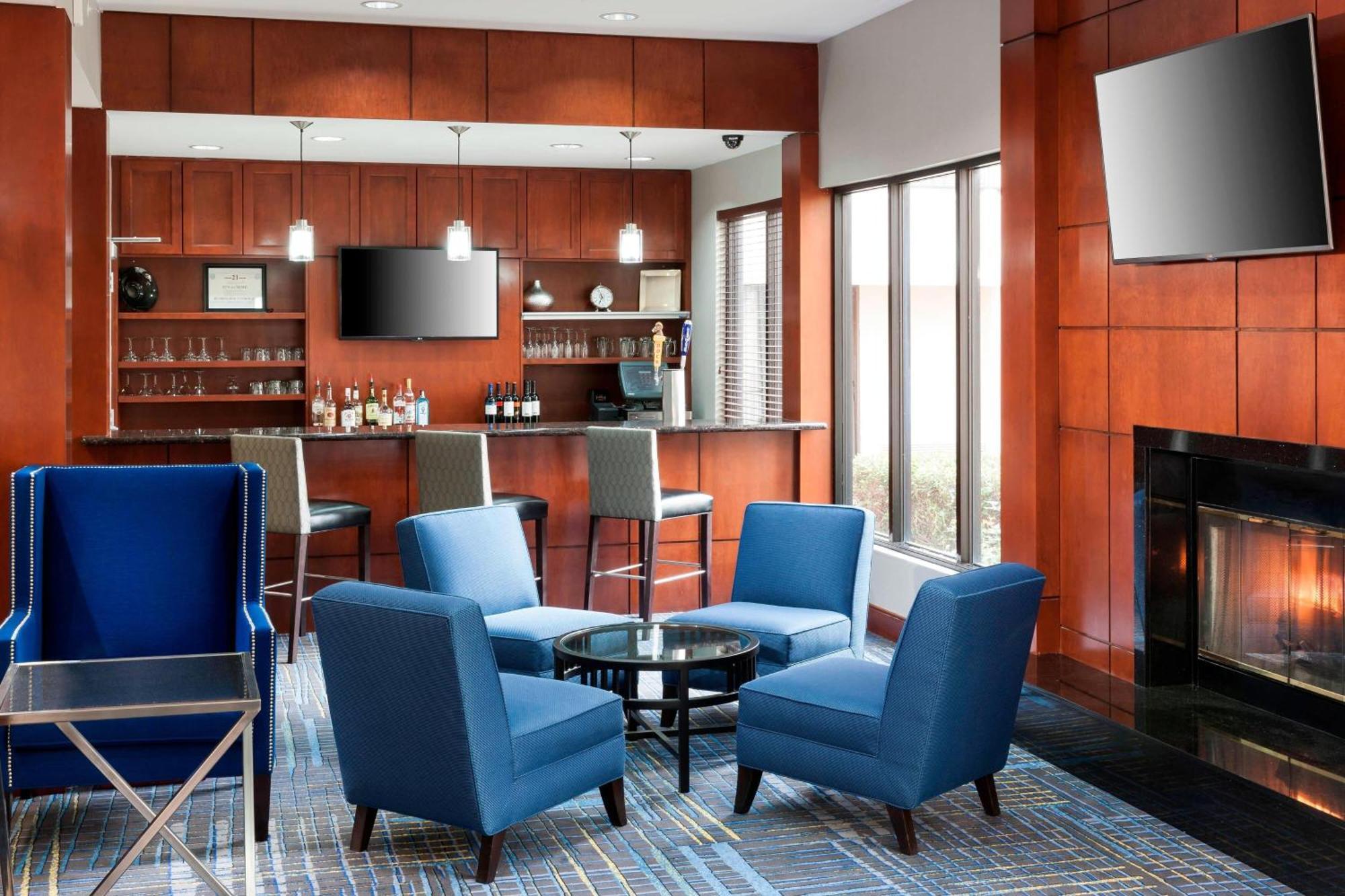 Courtyard By Marriott Waco Hotel Bagian luar foto