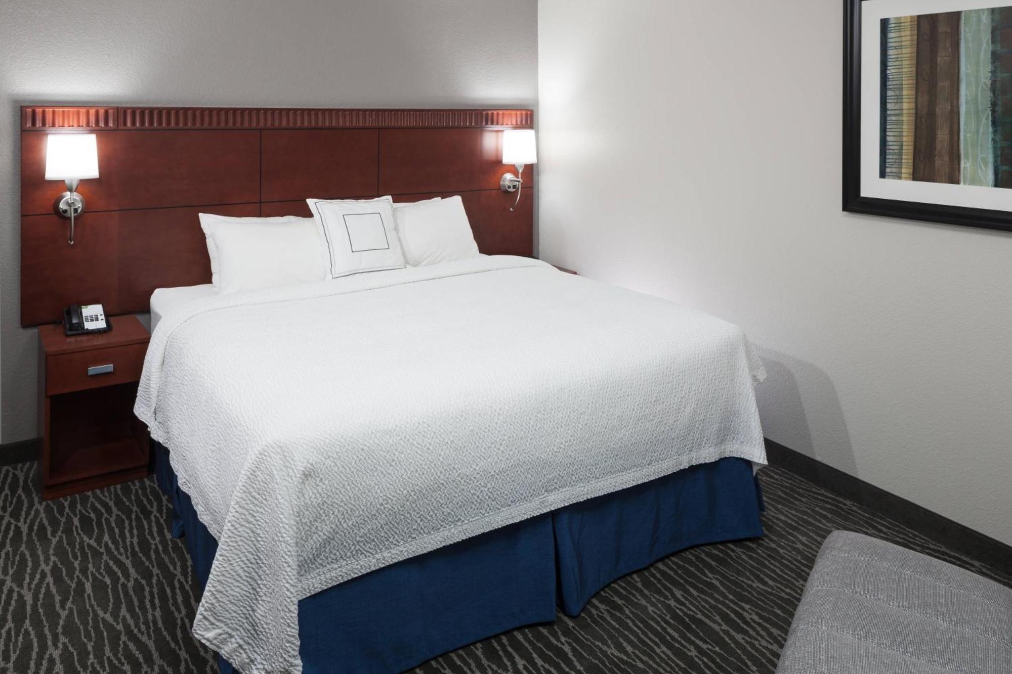Courtyard By Marriott Waco Hotel Bagian luar foto